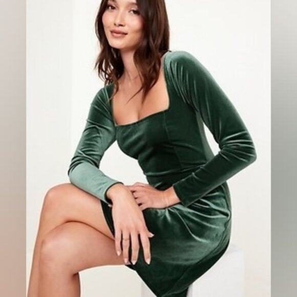 S • Old Navy • Fit &Flare Velvet Mini Dress - Picture 1 of 3